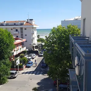 Le Vele - Fronte Playa Del Sol 108-109 Riccione