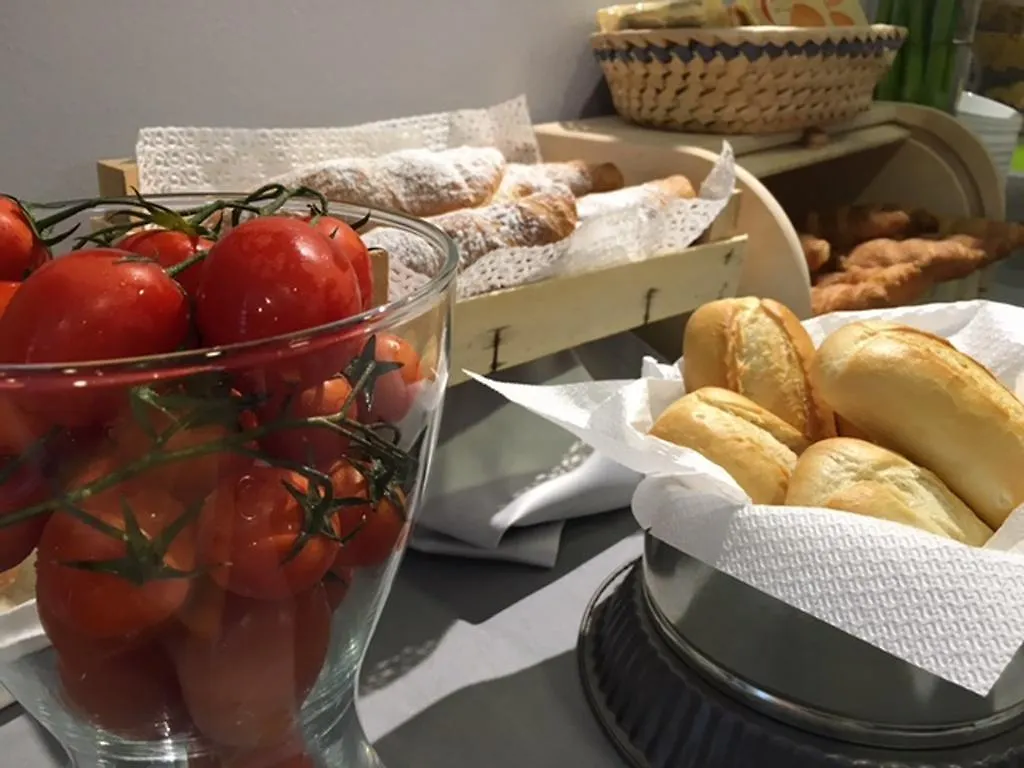 **  Hotel Byron Light Nuova Gestione 2024 Riccione Italy